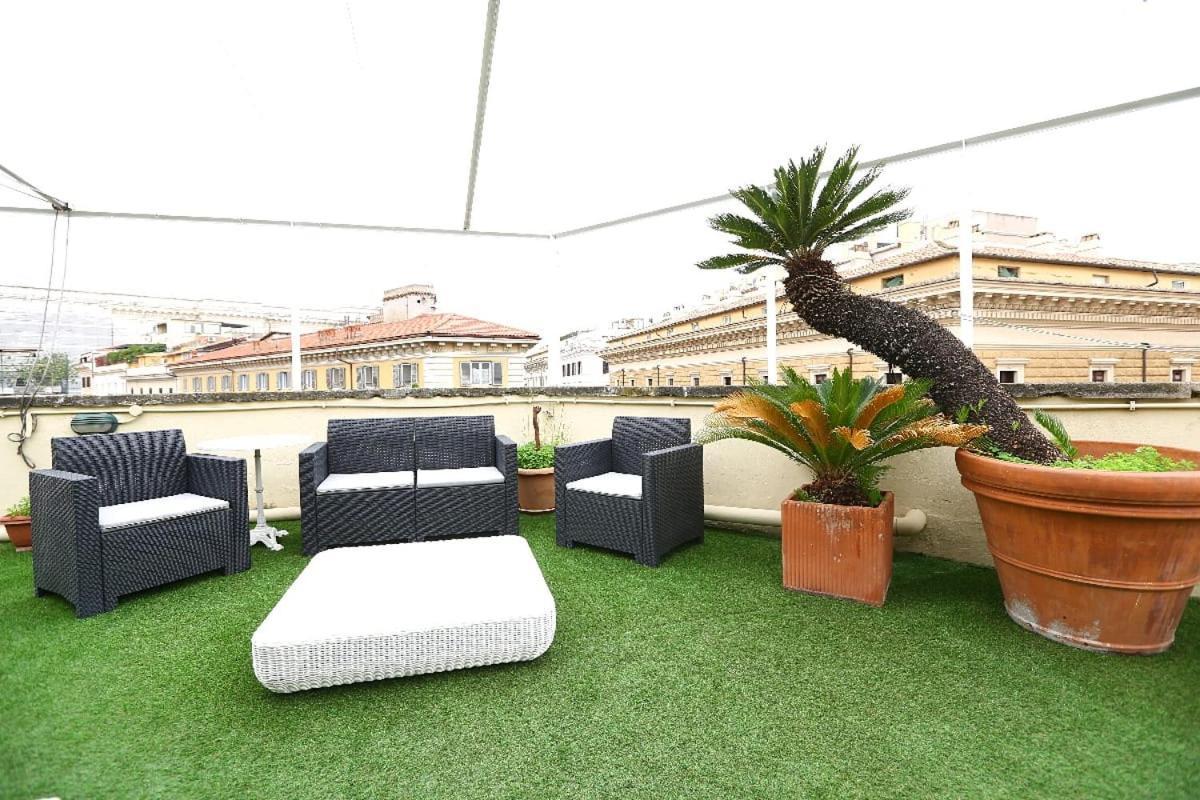 BB Roma Prati Bed & Breakfast Exterior foto